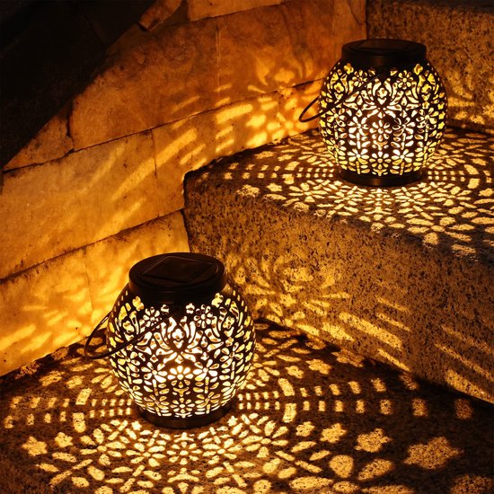 NTHProducts - Solar Lantern - Tuinverlichting - Unieke Sterrenpatroon - Wit - Buitenverlichting - Sfeervolle Decoratie - Geschikt voor Tuin en Balkon