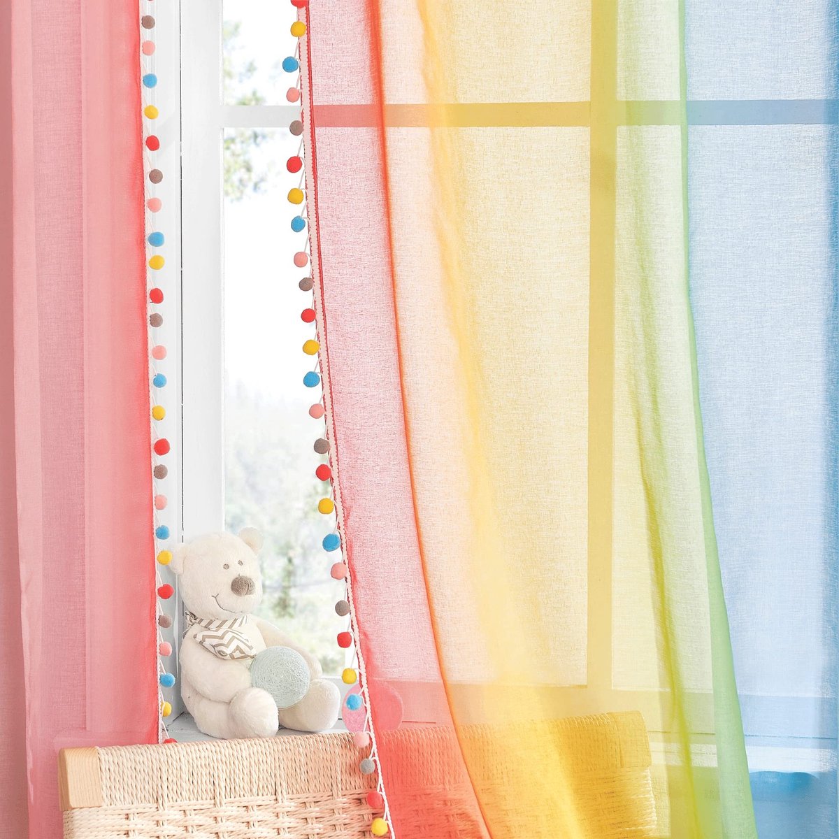 NICETOWN Kindercurtains met Kleurige Pompons - 2 Stuks Transparante Gordijnen 132x220cm