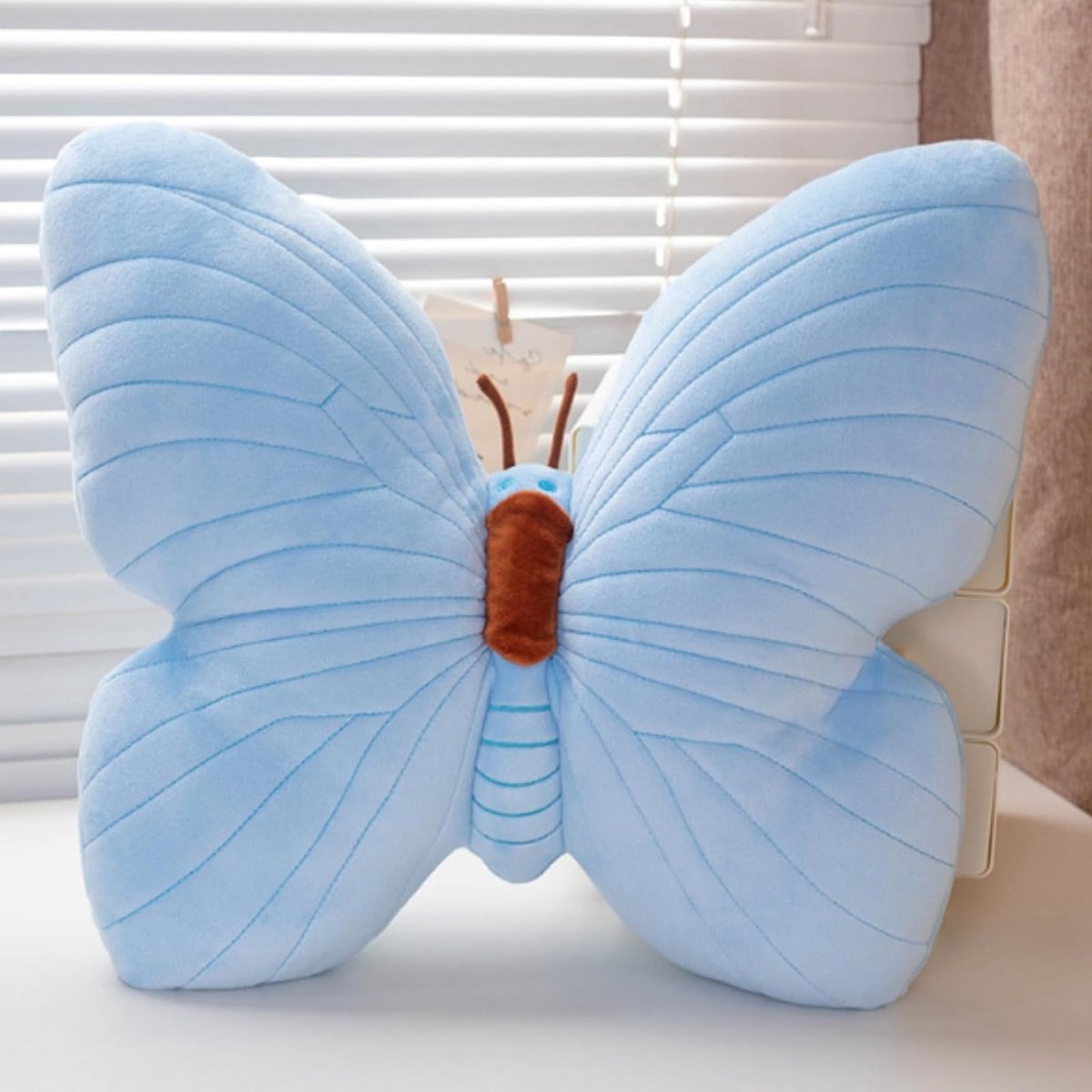 Zachte Vlinder Pluche Kussen 45x40cm, Decoratief Vorm Kussen voor Sofa en Bed, Comfortabele Zitkussens in Blauw