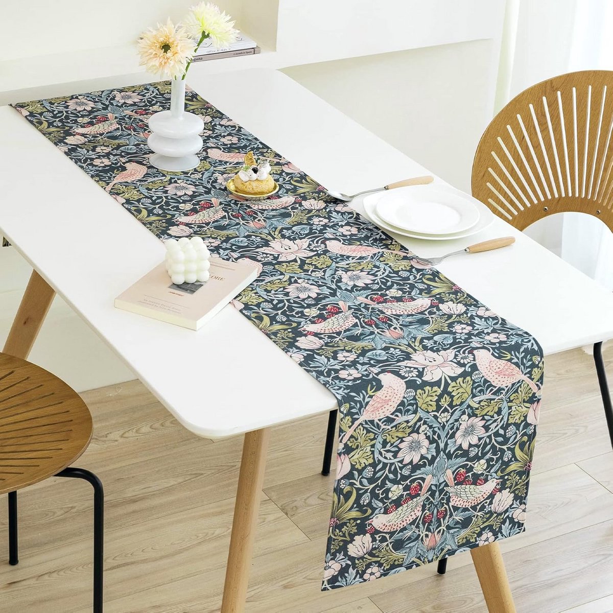 Lange Tafelloper Groen Bloemenpatroon 228x35cm - Hittebestendig en Wasbaar Tafelkleed
