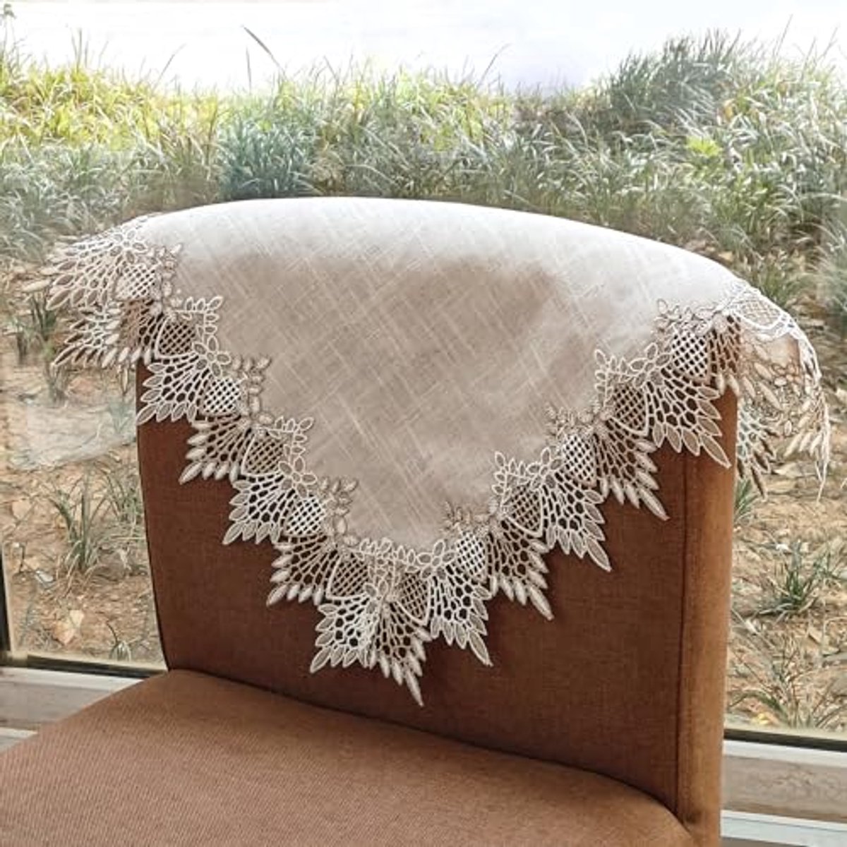Linnen Tafelkleed - Beige met Kanten Rand - 60 cm x 60 cm