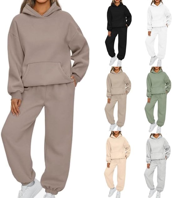 Collage van dames in joggingpakken: taupe, zwart, wit, beige, lichtgroen en grijs.
