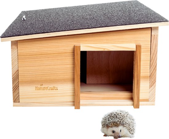 NatureCrafts Egelhuis - Waterdichte 1.5cm Stevige Wanden met Transparante Beits - Op Pootjes tegen Grondvocht - Ventilatie & Verstelbaar Labyrint Winterhuis - 45x36x21cm - Premium Egelhuisje - FSC 100%