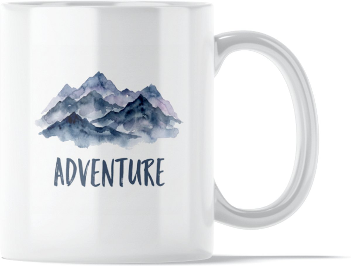 "Aquarel Series" Mok: Adventure - Sfeervolle Waterverf Reis Mok met Blauwe Bergen - Positieve Herinnering om te Reizen - Symbool voor Ontdekking & Vrijheid - Moederdag Cadeau voor haar: Avontuurlijke en Reislustige Moeder Vriendin of Collega
