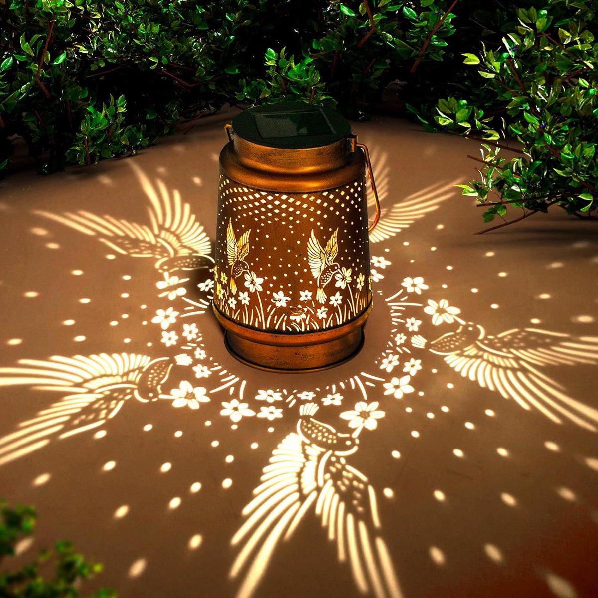 Metalen LED Sfeerverlichting voor Tuin, Patio, Portiek en Balkon Decoratie - Decoratieve lantaarns op zonne-energie - B-gezicht hondvlieg