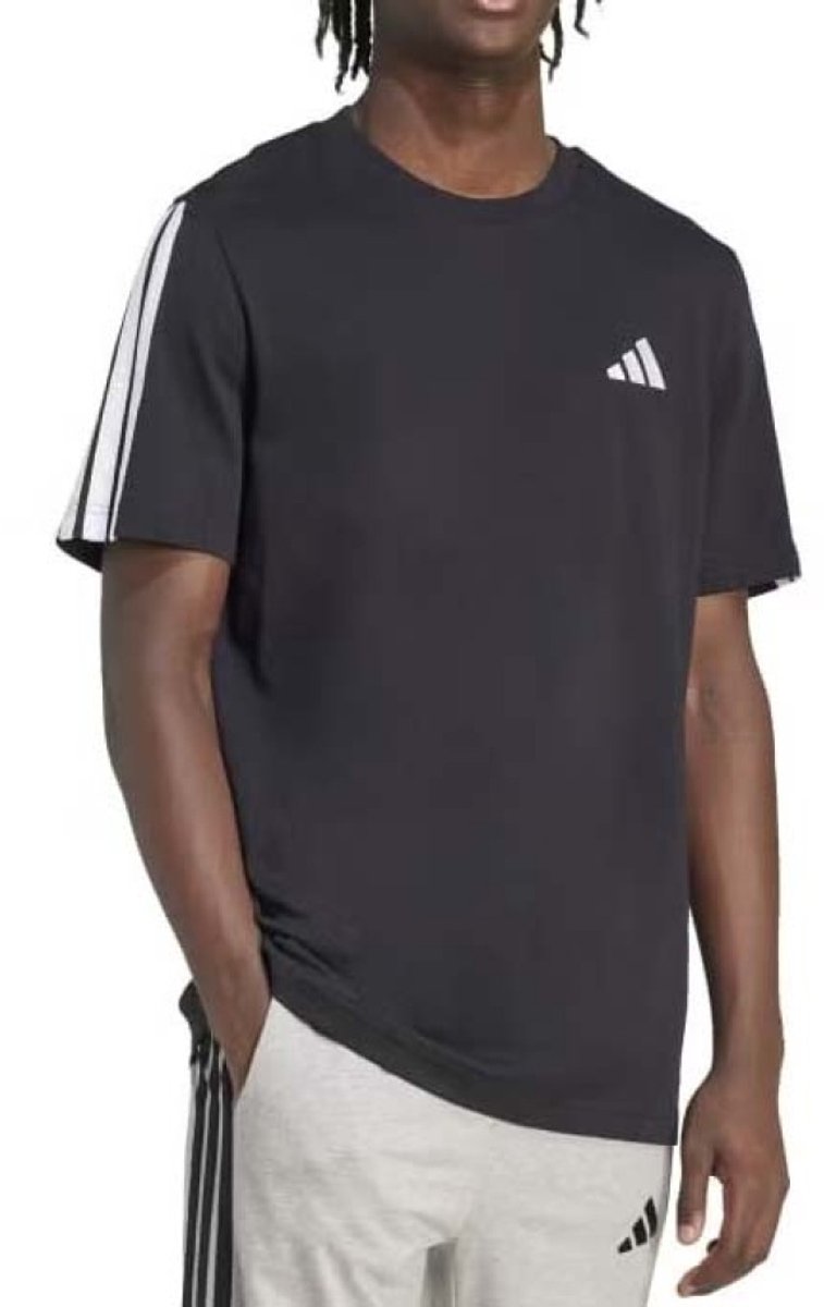Adidas 3 Stripes T-shirt Met Korte Mouwen M Regular Man Zwart