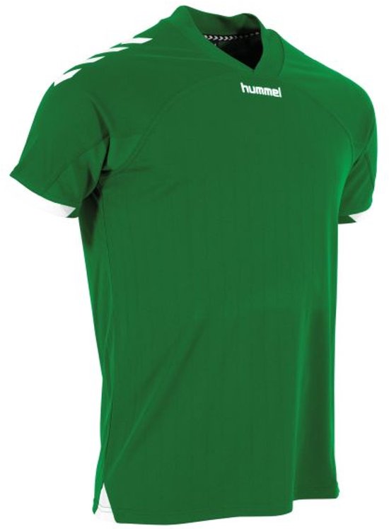 Groen Hummel sportshirt met witte strepen op de schouders en witte boorden.