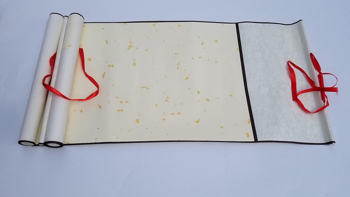 Blanco Kalligrafie Rol om op te Schrijven - Rijstwit Xuan Papier met Staven (32x70 cm)