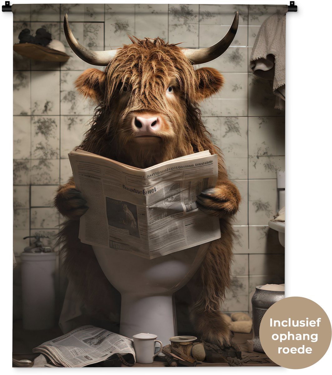 Wandkleed 90x120 cm - Wanddoek Schotse hooglander - Toilet - Krant - Badkamer - Wandtapijt