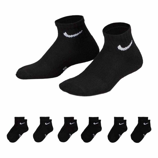 Chaussettes courtes Nike Kids RN0018, lot de 6 paires, Zwart, pointures 23,5 à 27 (Garçons et Filles).