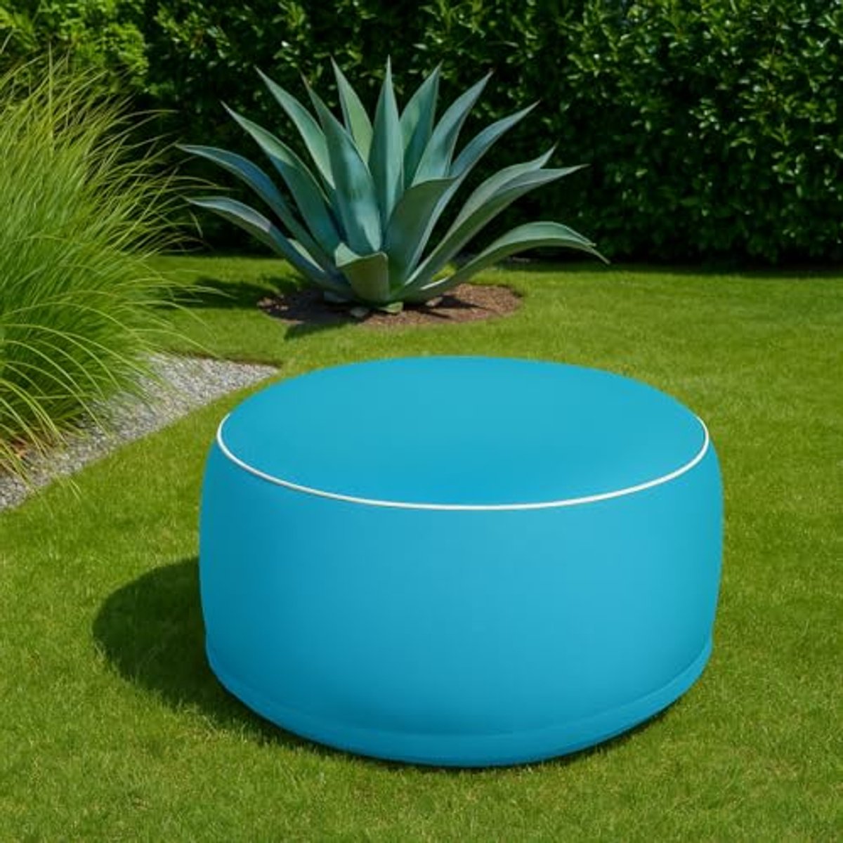 Opblaasbare poef voor binnen en buiten - waterafstotend en weerbestendig - ideaal voor tuin, terras en strand - diameter 55 x 25 cm