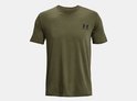 Donkergroen Under Armour sportshirt met korte mouwen en logo op de borst.