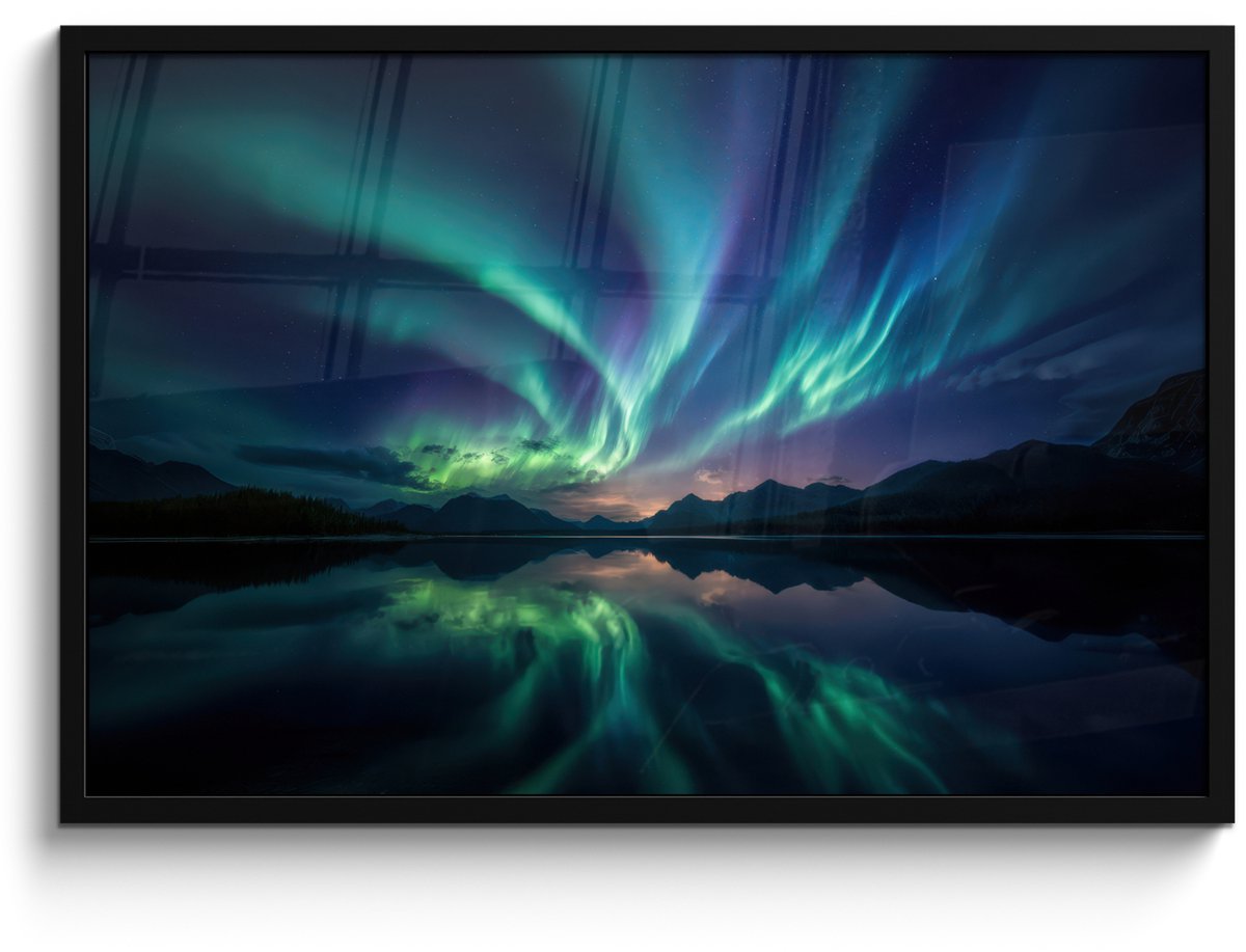 FrameYourWall Poster in lijst - Fotolijst 90x60 cm - Posters - Noorderlicht - Kleurrijk - Bergmeer - Posterlijst zwart - Decoratie - Wanddecoratie woonkamer - Muurdecoratie slaapkamer Noorderlicht - Meer - Bergen