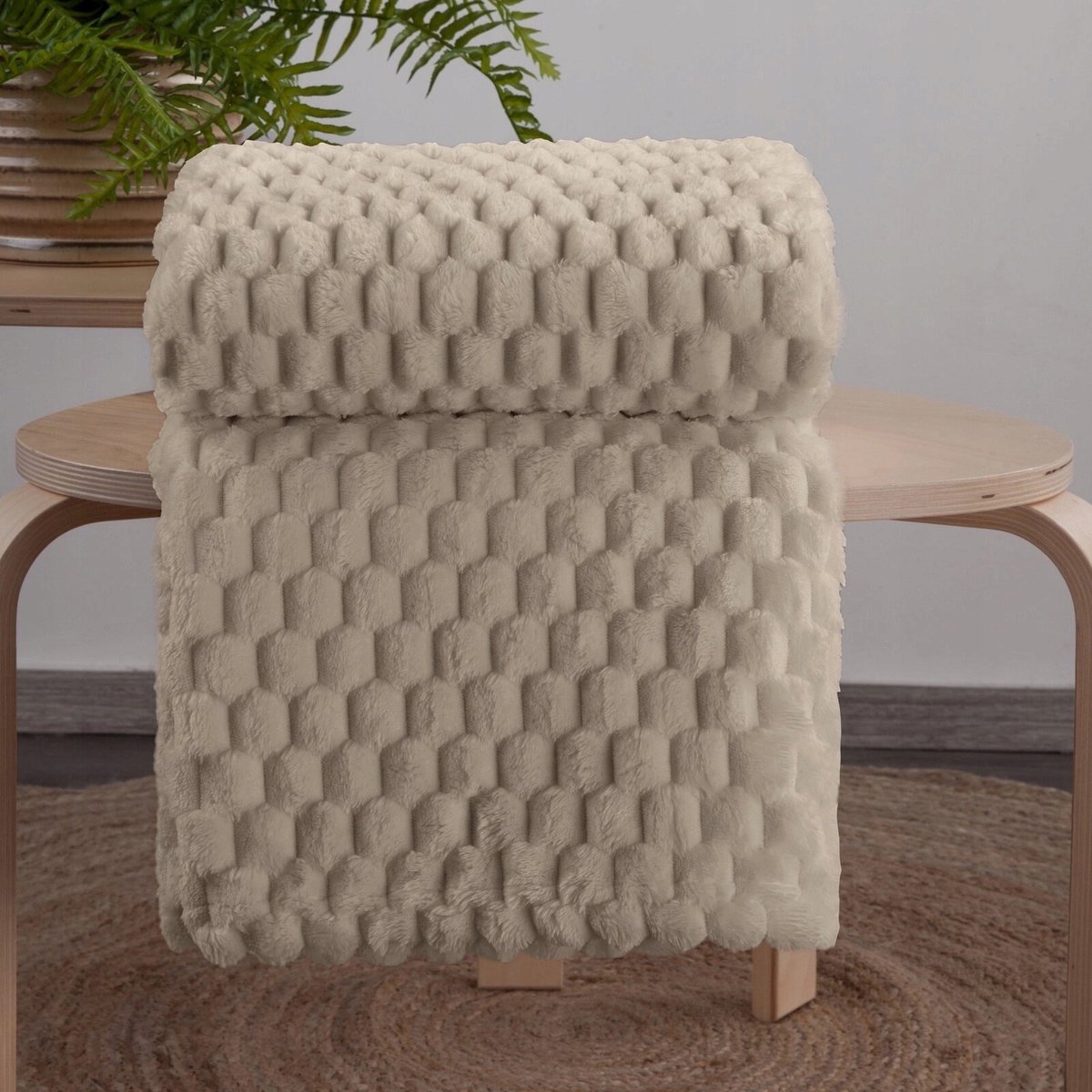 Zachte Plaid Cindy6 150x200cm - Beige Microvezel met Ribbelpatroon