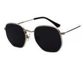 Hidzo Zonnebril Marshal Zilver - UV 400 - Zwarte Glazen - Inclusief Brillenkoker