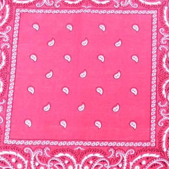 Fuchsia bandana met wit paisley-patroon en decoratieve rand.