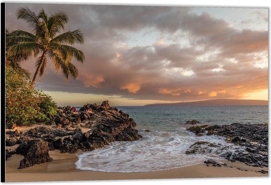 Dibond –Hawaï Strand met Ondergaande Zon– 150x100 Foto op Aluminium (Wanddecoratie van metaal)