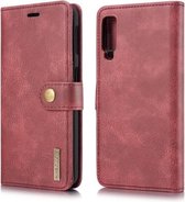 DG.MING Crazy Horse Texture Flip afneembare magnetische lederen tas voor Galaxy A7 (2018), met houder en kaartsleuven en portemonnee (rood)