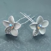 Zilverkleurige Hairpins – Bloem - Wit - Diamantjes - 2 stuks