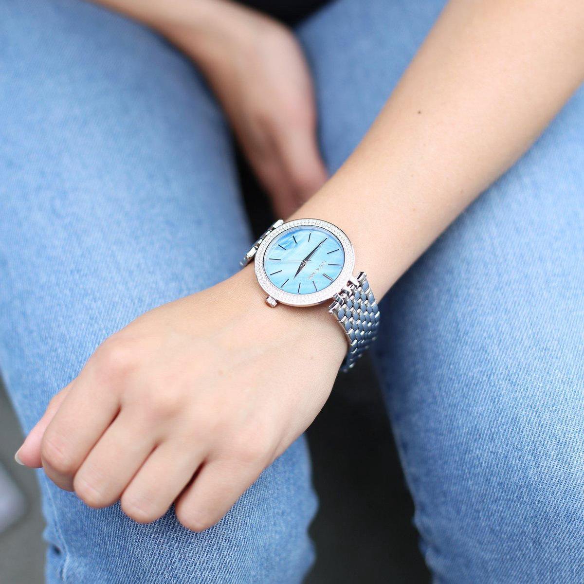 Ivy N Rox horloge met een zilverkleurige band bol