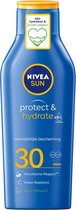Bol.com NIVEA SUN Protect & Hydrate Zonnebrand melk SPF 30 - 400 ml aanbieding