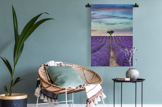Tapisserie Lavande - Champ de lavande au coucher du soleil avec arbre à l'horizon Tapisserie murale coton 60x90 cm - Tapisserie murale avec photo