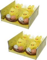 12x stuks mini kuikentjes geel in nest met eitjes 5 cm - Paaskuikentjes - Paasdecoratie - Pasen versiering tafel