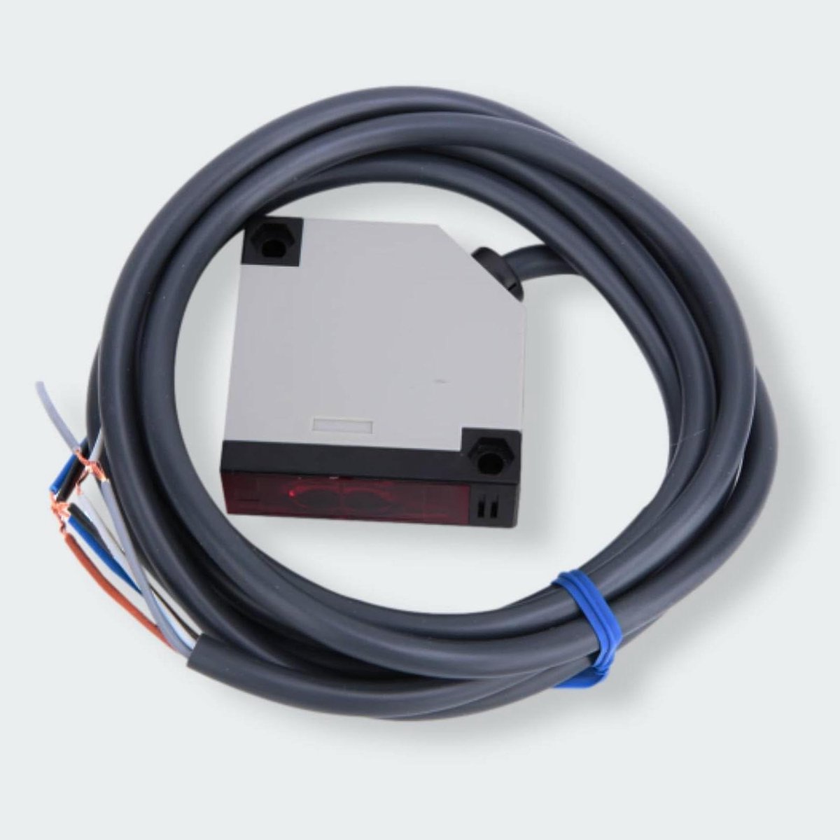 Gevoelige schakelsensor voor industriële automatisering en controle - Diffuus reflectietype - IP65 - 300 mm bereik - Vuurvast materiaal - ABS behuizing - DC12-24V