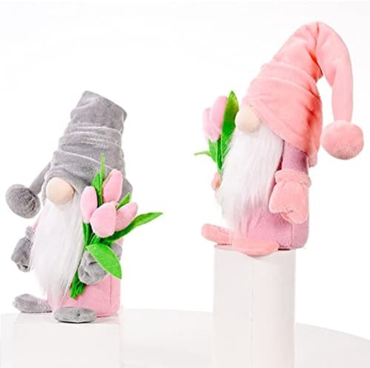 Handgemaakte lente kabouters met tulpen – set van 2 schattige kabouterpoppen, ideaal als decoratie voor Moederdag, bruiloften of lentefeestjes.