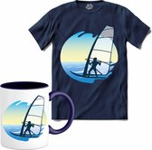 Windzeilen Met Zeiler | Wind zeilen - Boot - Zeilboot - T-Shirt met mok - Unisex - Navy Blue - Maat XL