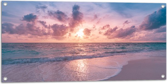 Tuinposter – Kalme Golven bij het Strand met Zonsondergang - 100x50 cm Foto op Tuinposter (wanddecoratie voor buiten en binnen)