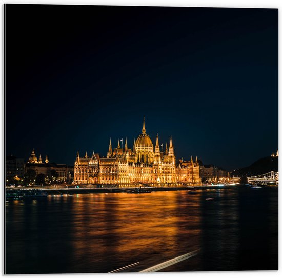 WallClassics - Dibond - Parlementgebouw aan het Water - Hongarije - 50x50 cm Foto op Aluminium (Wanddecoratie van metaal)