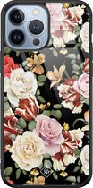 Casimoda® hoesje - Geschikt voor iPhone 13 Pro Max - Bloemen flowerpower - Luxe Hard Case Zwart - Backcover telefoonhoesje - Multi