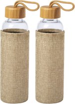 2x Stuks glazen waterfles/drinkfles met naturel bamboe houten bescherm hoes 550 ml - Sportfles - Bidon