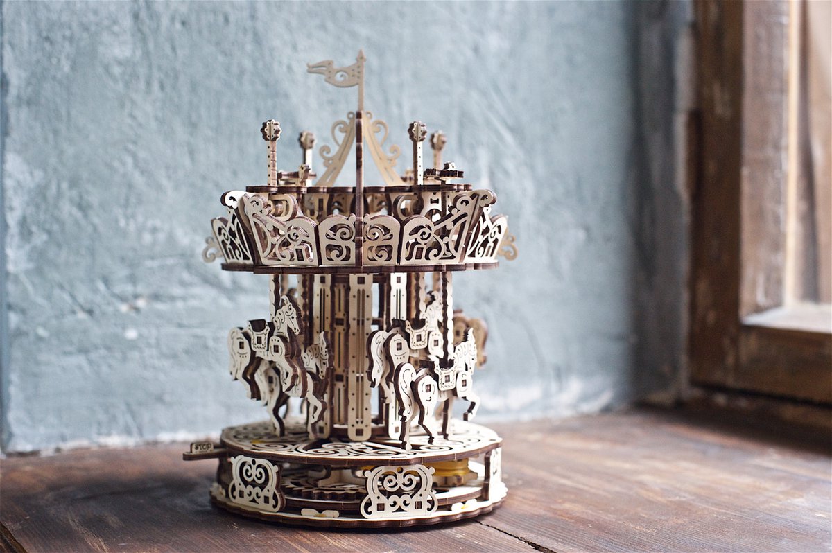 UGEARS Houten 3D Model - Carrousel — afbeelding 17