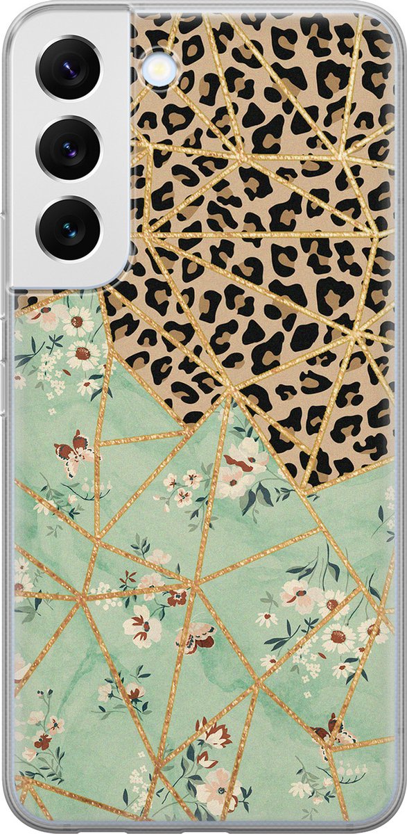 Leuke Telefoonhoesjes - Hoesje geschikt voor Samsung Galaxy S22 - Luipaard bloemen print - Soft case - TPU - Luipaardprint - Groen