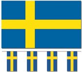 Bellatio Decorations - Vlaggen versiering set - Zweden - Vlag 90 x 150 cm en vlaggenlijn 4 meter