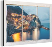 Wanddecoratie Metaal - Aluminium Schilderij Industrieel - Doorkijk - Zee - Italië - 120x80 cm - Dibond - Foto op aluminium - Industriële muurdecoratie - Voor de woonkamer/slaapkamer