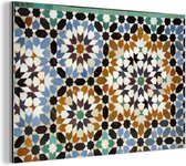 Wanddecoratie Metaal - Aluminium Schilderij Industrieel - Een veelkleurige tegel in Marokko - 30x20 cm - Dibond - Foto op aluminium - Industriële muurdecoratie - Voor de woonkamer/slaapkamer