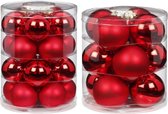 32x stuks glazen kerstballen rood mix 6 en 8 cm glans en mat - Kerstversiering/kerstboomversiering