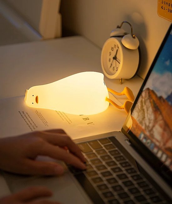 Eend Siliconen Nachtlamp - Zachte Baby Nachtlamp voor Slapen & Borstvoeding - Perfect Kraamcadeau - Tik & Knijp Bedieningsfunctie van Eend — afbeelding 4