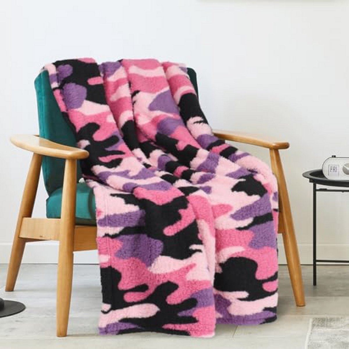 Zachte Fleece Deken voor Bank - Roze Camo - Comfortabele Reisedeken - Luxe Sofadeken 150 x 130 cm