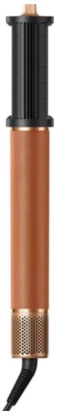 Appareil de coiffage doré et marron avec un accessoire lissant à dents. L'appareil a une poignée en cuir marron.