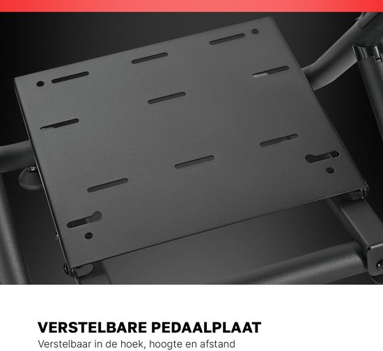 Verstelbare zwarte metaal pedaalplaat met sleuven voor bevestiging.