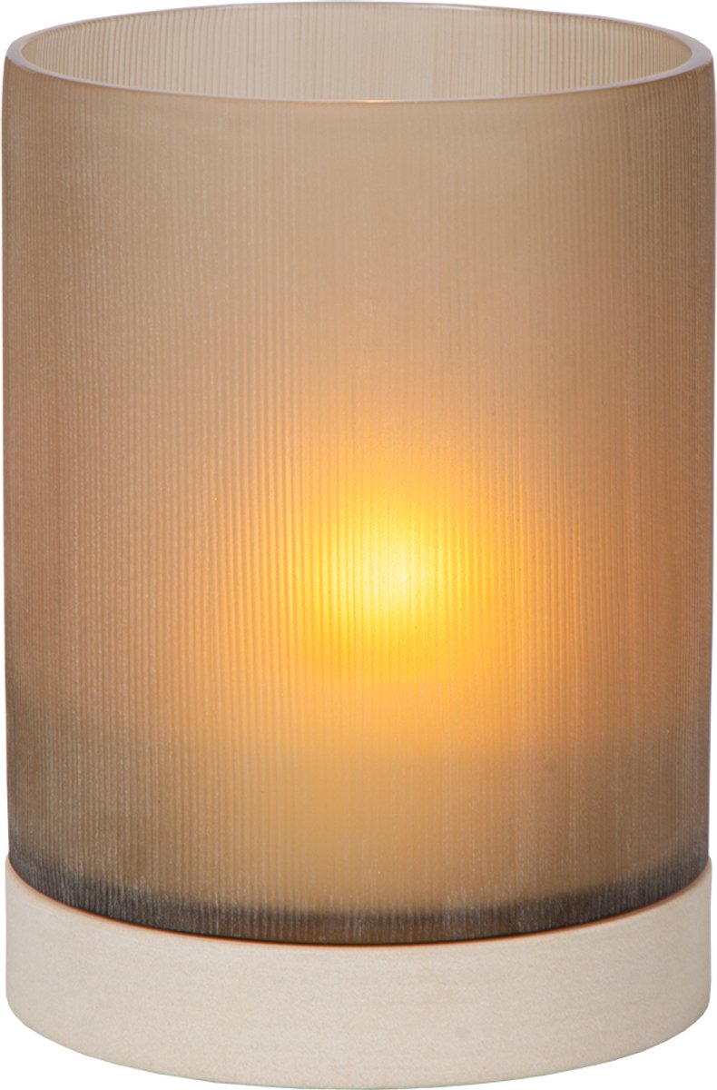 Atmooz Lionel kaarsenhouder M – Ø16 × H22 cm – zandsteen met glazen kap – compacte hurricane – moderne kaarsenhouder – natuurlijke warme woonaccessoire – stijlvolle candle holder voor woonkamer of hal