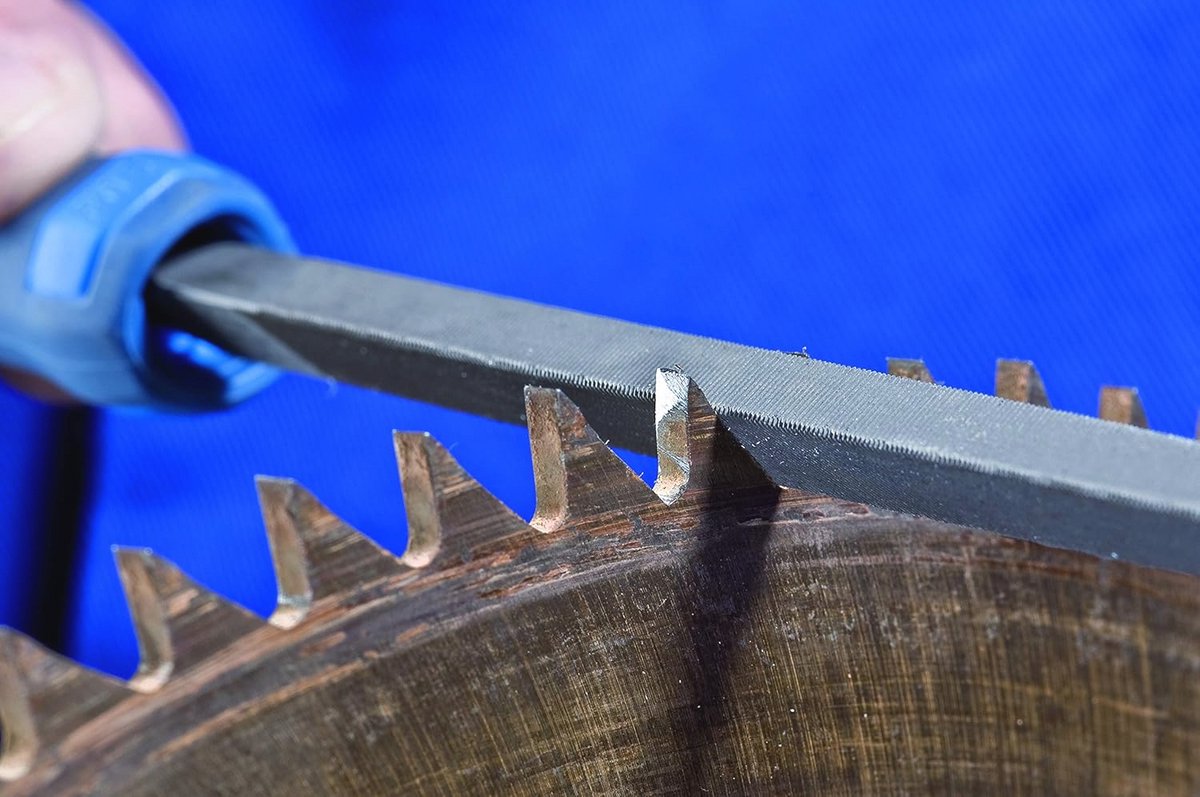 Driekantige Zaagvijl 125 mm - Spits Toelopende Vijl met Ergonomische Handgreep