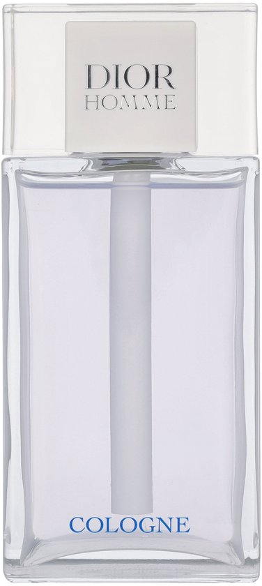 Dior Homme Cologne, een heldere fles met zilveren dop en de tekst 'COLOGNE' in blauwe letters.