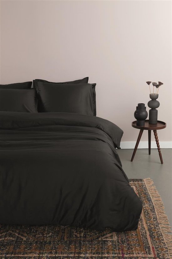 Ambiante Satin Uni dekbedovertrek - Tweepersoons - 200x200/220 cm - Zwart van Ambiante — afbeelding 3