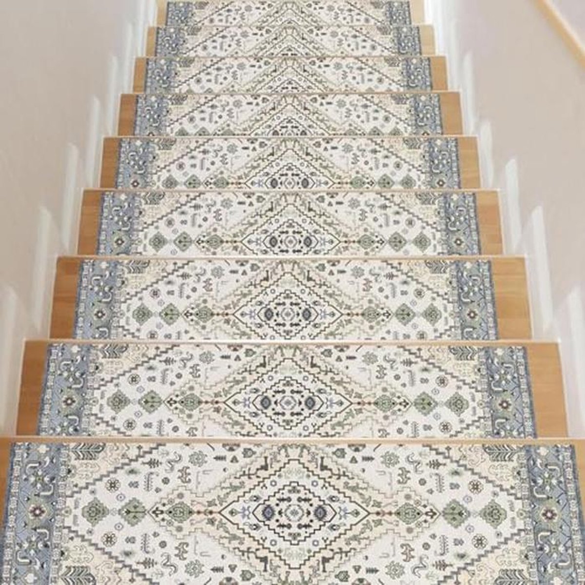 Antislip traptreden voor houten treden - Veiligheidsmatten voor honden, kinderen en ouderen - 15 stuks – 76 x 20 cm