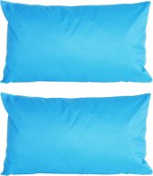 2x morceaux de canapé/Coussins décoratifs pour l'intérieur et l'extérieur de couleur bleu clair 30 x 50 cm - Coussins de Jardin/ maison
